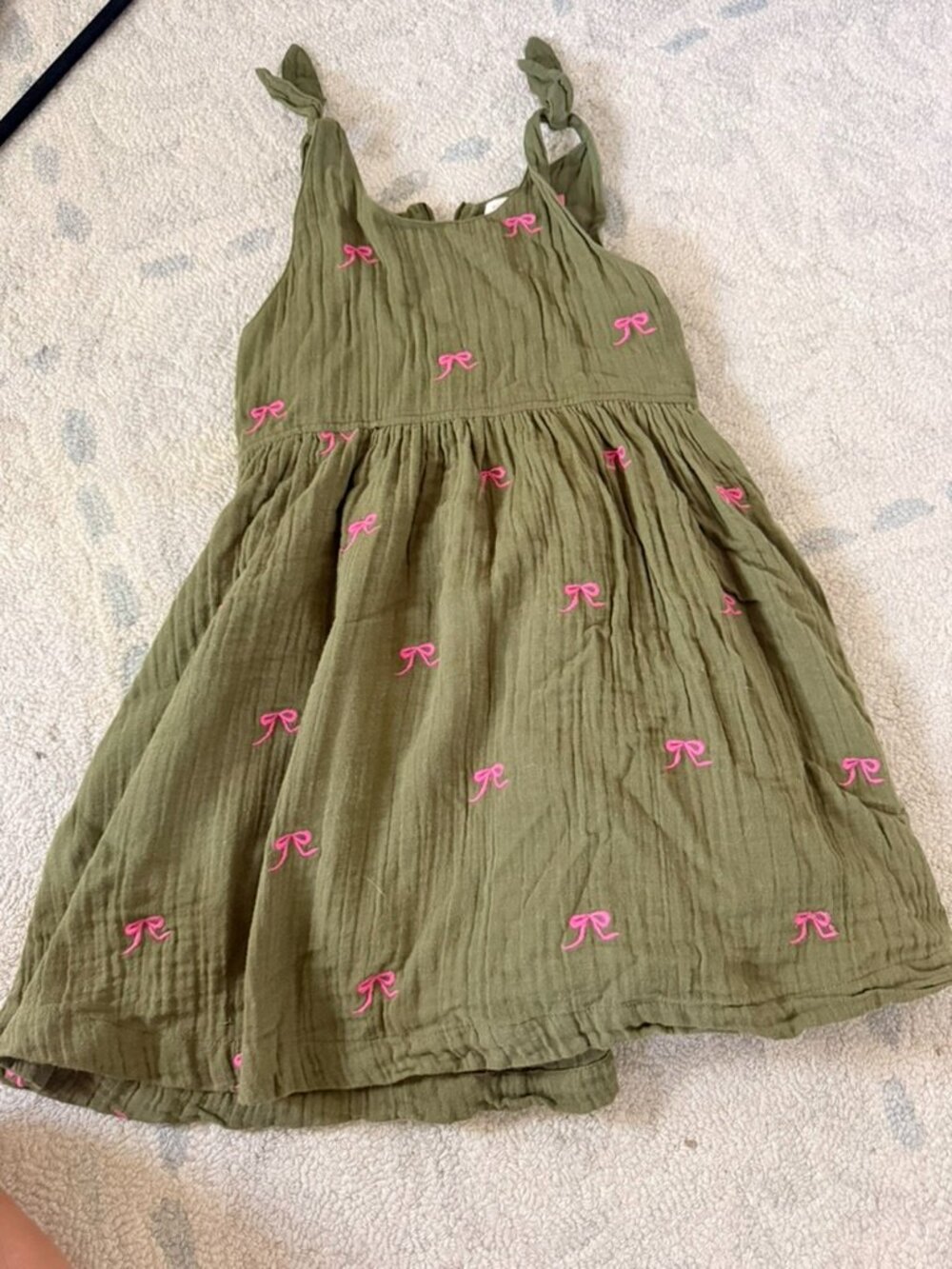 Pink Chicken girls taylor dress - olive bows Size 6Y